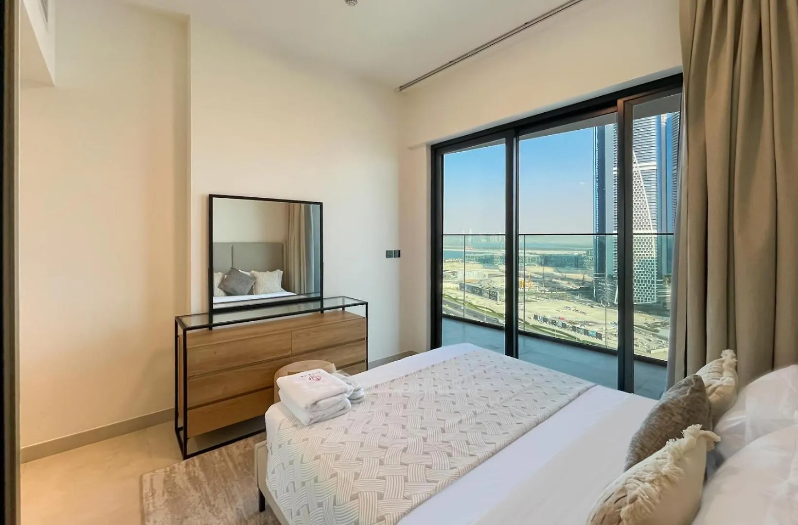 Apartment Livbnb-Classy 2B With Jacuzzi & Burjkhalifa View Dubai